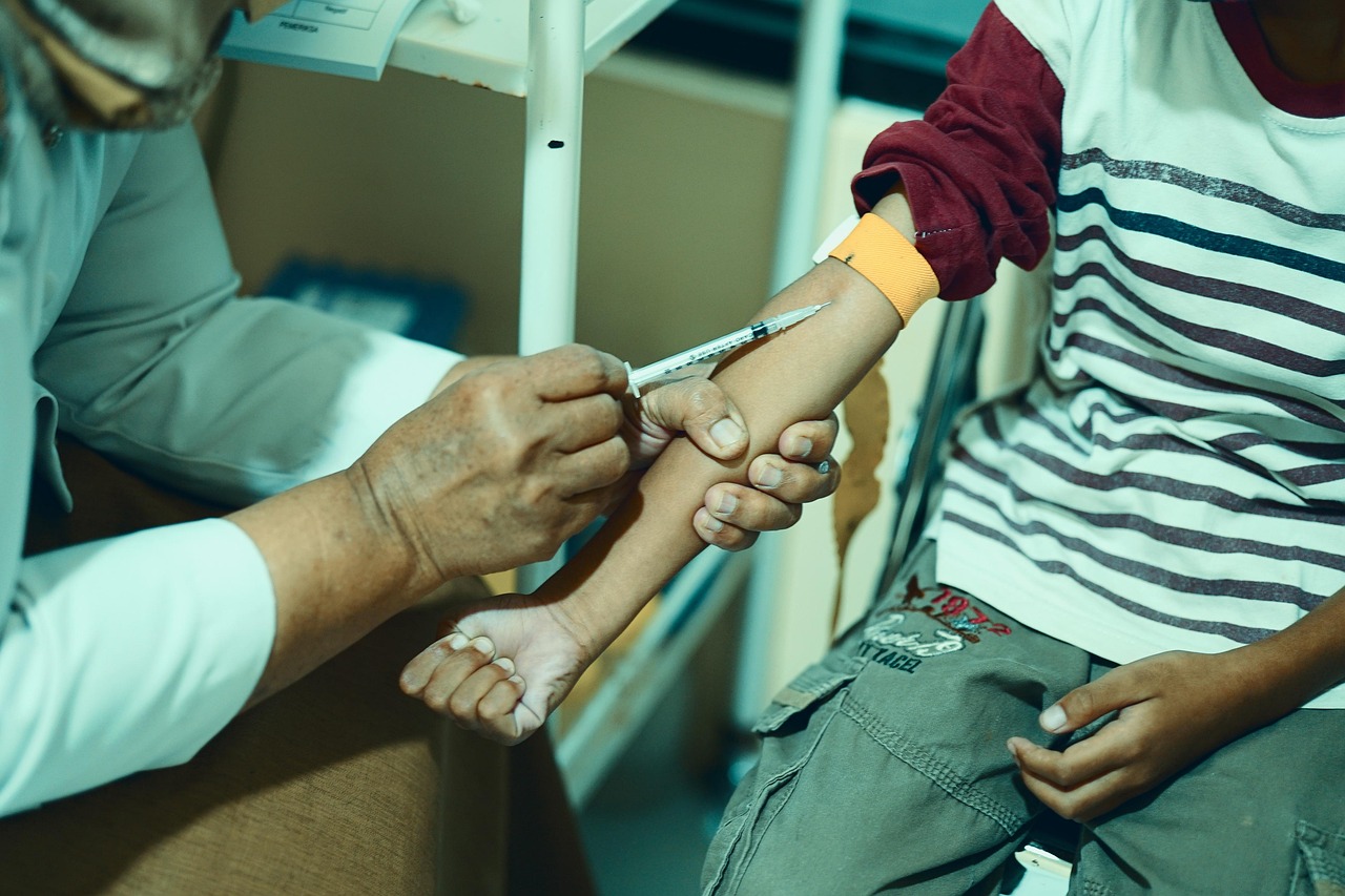 En el Hospital vacunan contra la fiebre amarilla y para completar los esquemas