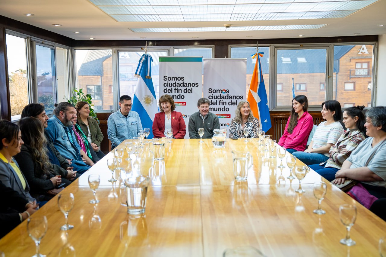 Melella reconoció a familias de acogimiento