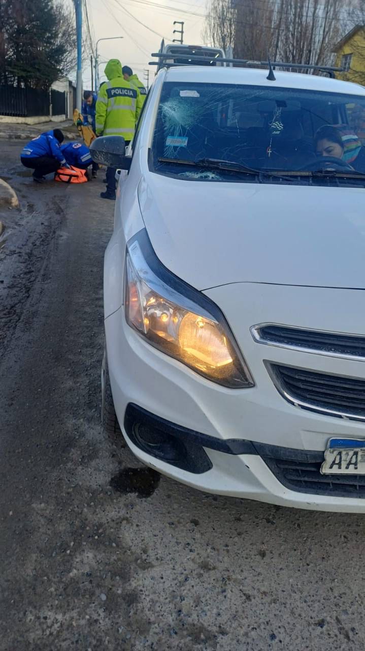 Una mujer fue atropellada por un auto en Ushuaia