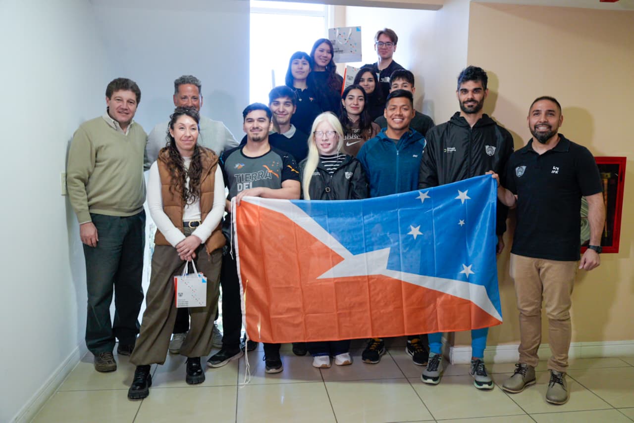 Melella recibió a deportistas de los juegos argentinos de alto rendimiento