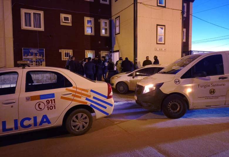 Encuentran un hombre sin vida con signos de asfixia mecánica: hay un detenido