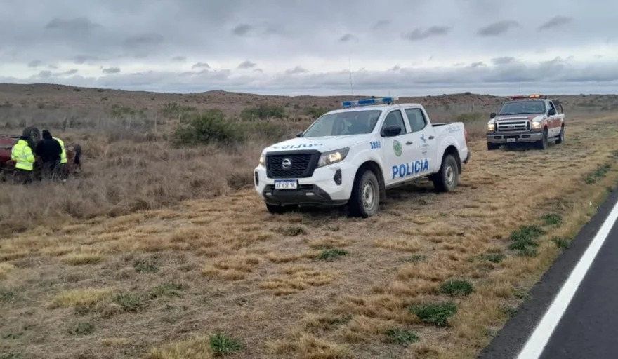 Una fueguina murió en un vuelco en La Pampa y su familia resultó herida