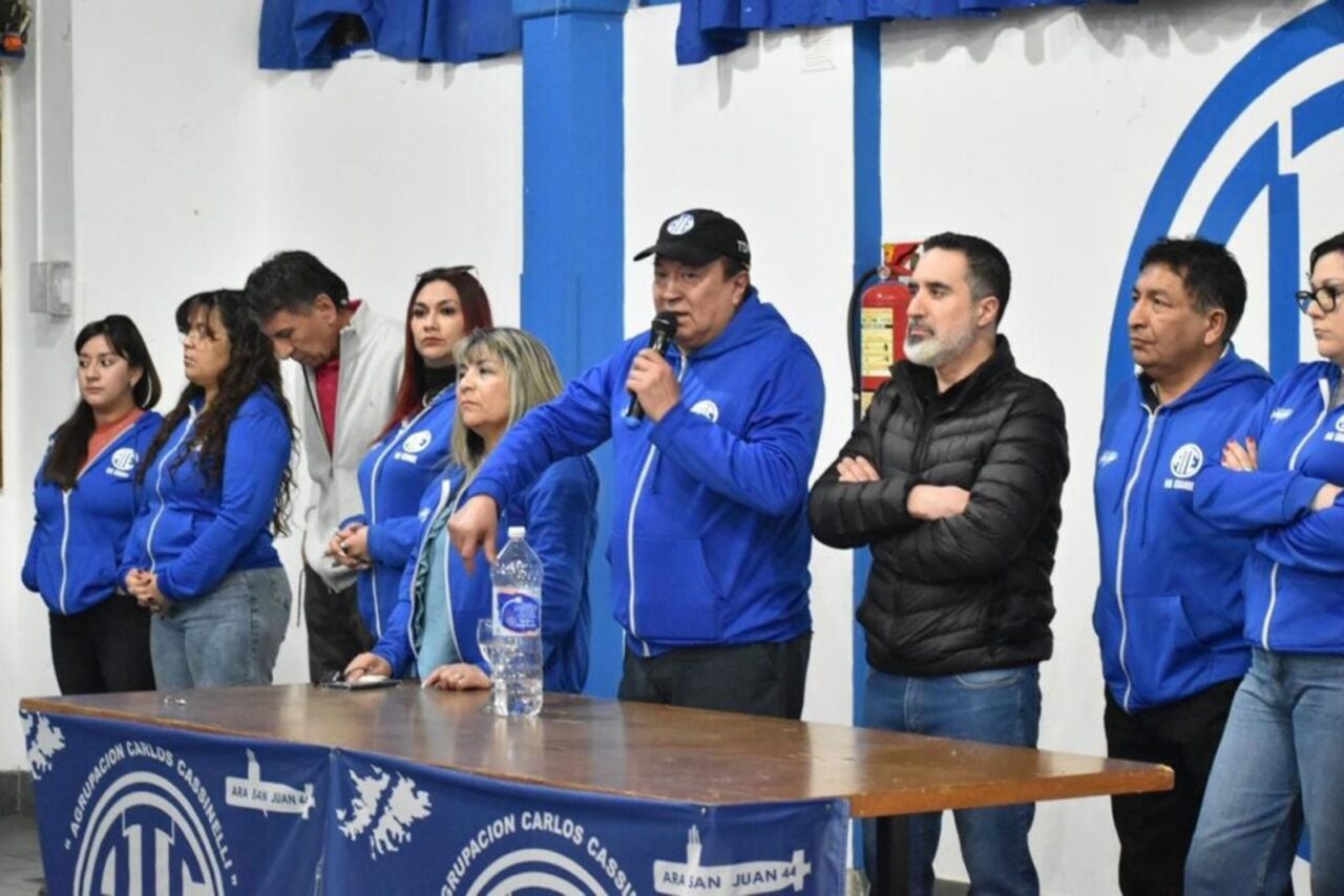 El Gobierno presentó una oferta salarial y los gremios pidieron mejorarla