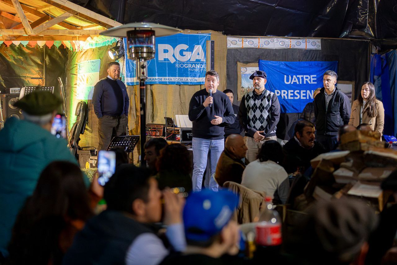 Perez se reunió con trabajadores rurales y adjudicó un predio para UATRE