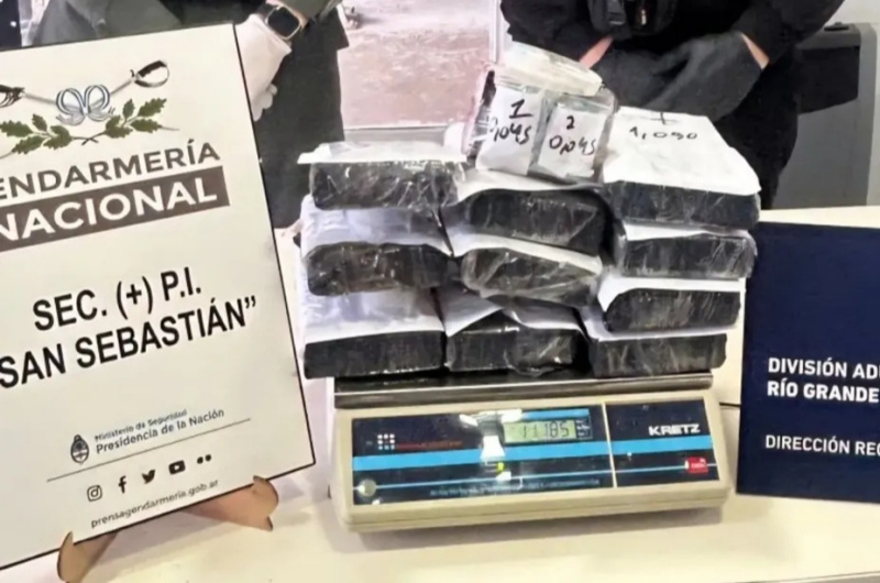 Secuestran importante carga de droga en San Sebastián