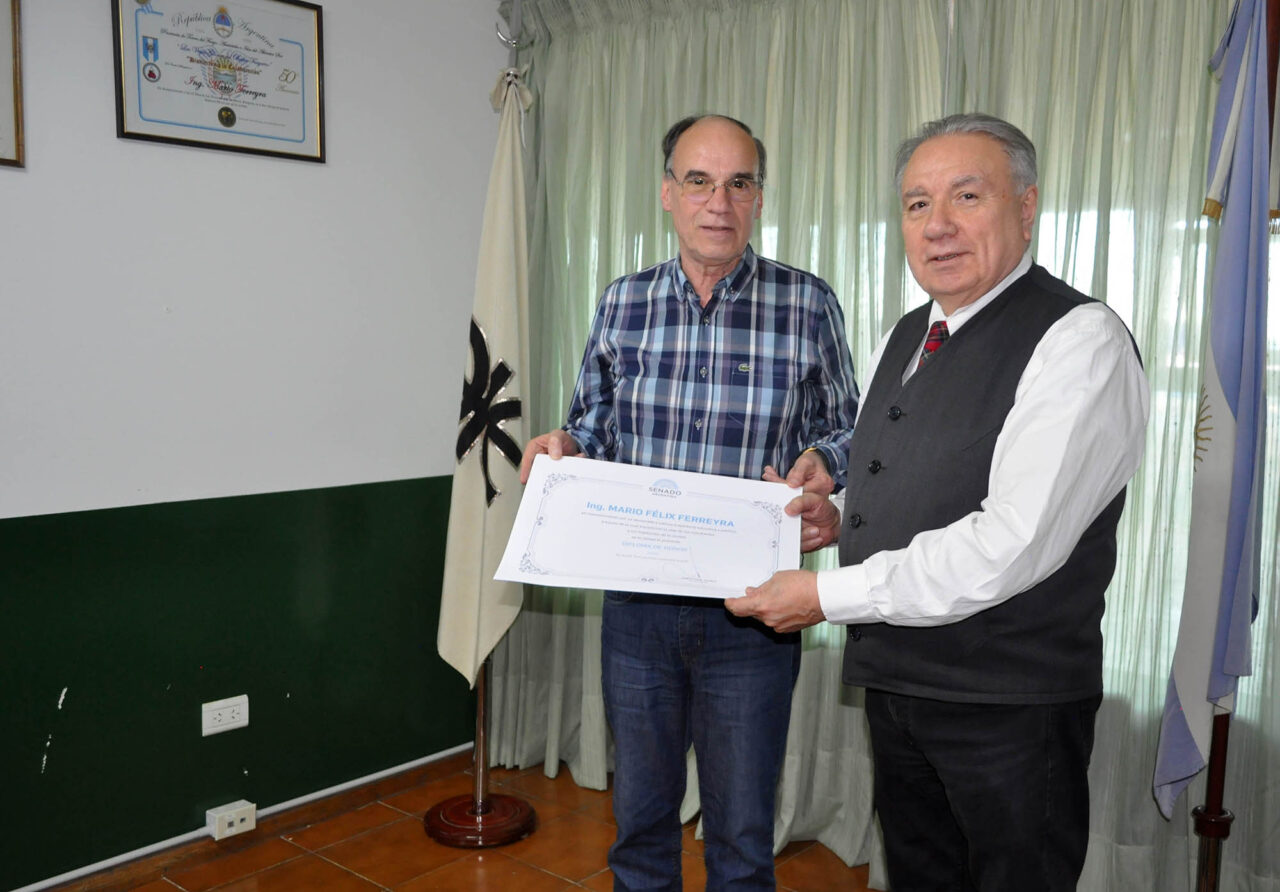 El ingeniero Mario Ferreyra recibió un Diploma de Honor de la Nación