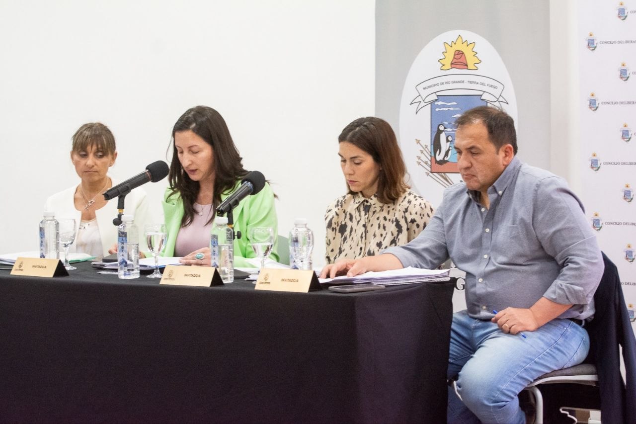 «Este Presupuesto prioriza la inversión social, con políticas que unen territorio, educación e igualdad»