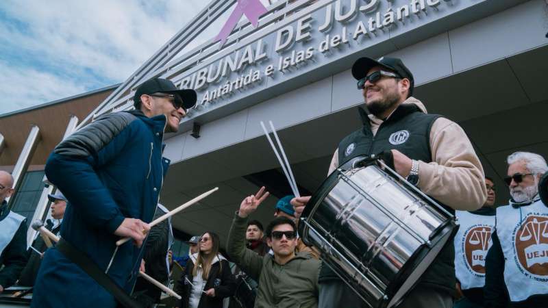 La UEJN anunció aumentos salariales y avances en recategorización