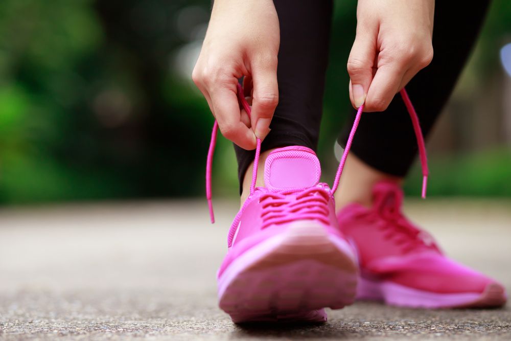 ¿Conviene correr largas distancias con zapatillas de básquet? Claves para elegir bien