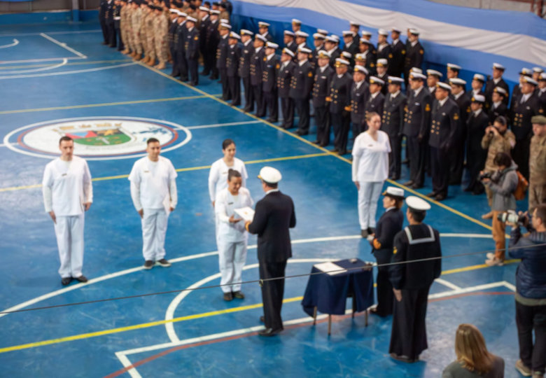 Histórico primer egreso del Curso de Asimilación Regional de la Armada Argentina