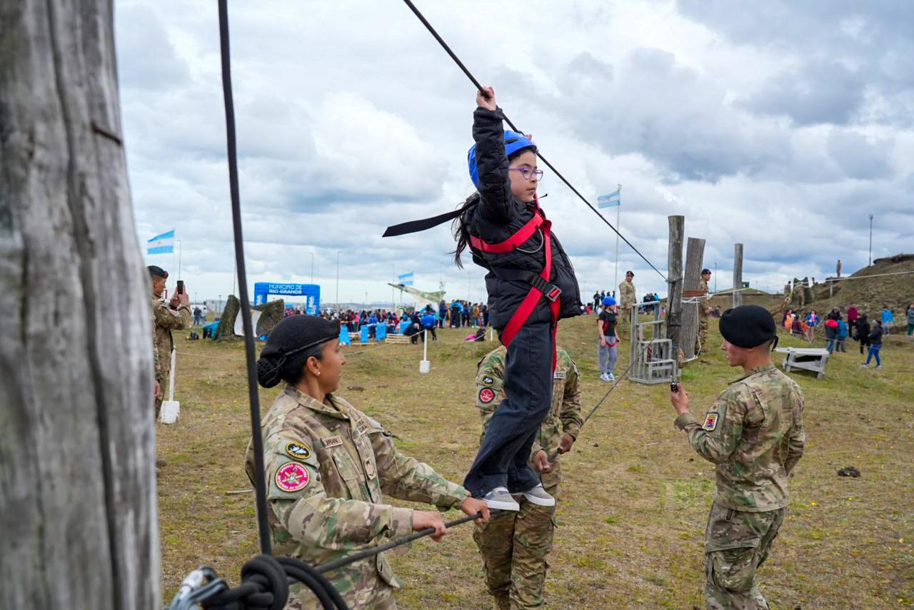Las Escuelas Deportivas cerraron el año con una jornada recreativa