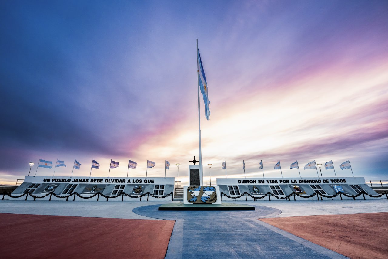 Inauguran muestra sobre Malvinas en el Virginia Choquintel