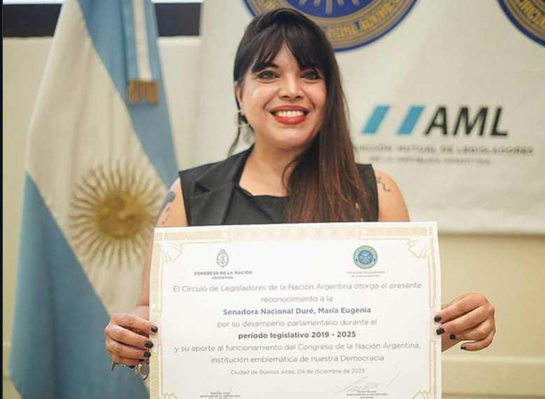 Duré deja el Senado y se despide con emoción y un extenso balance de gestión