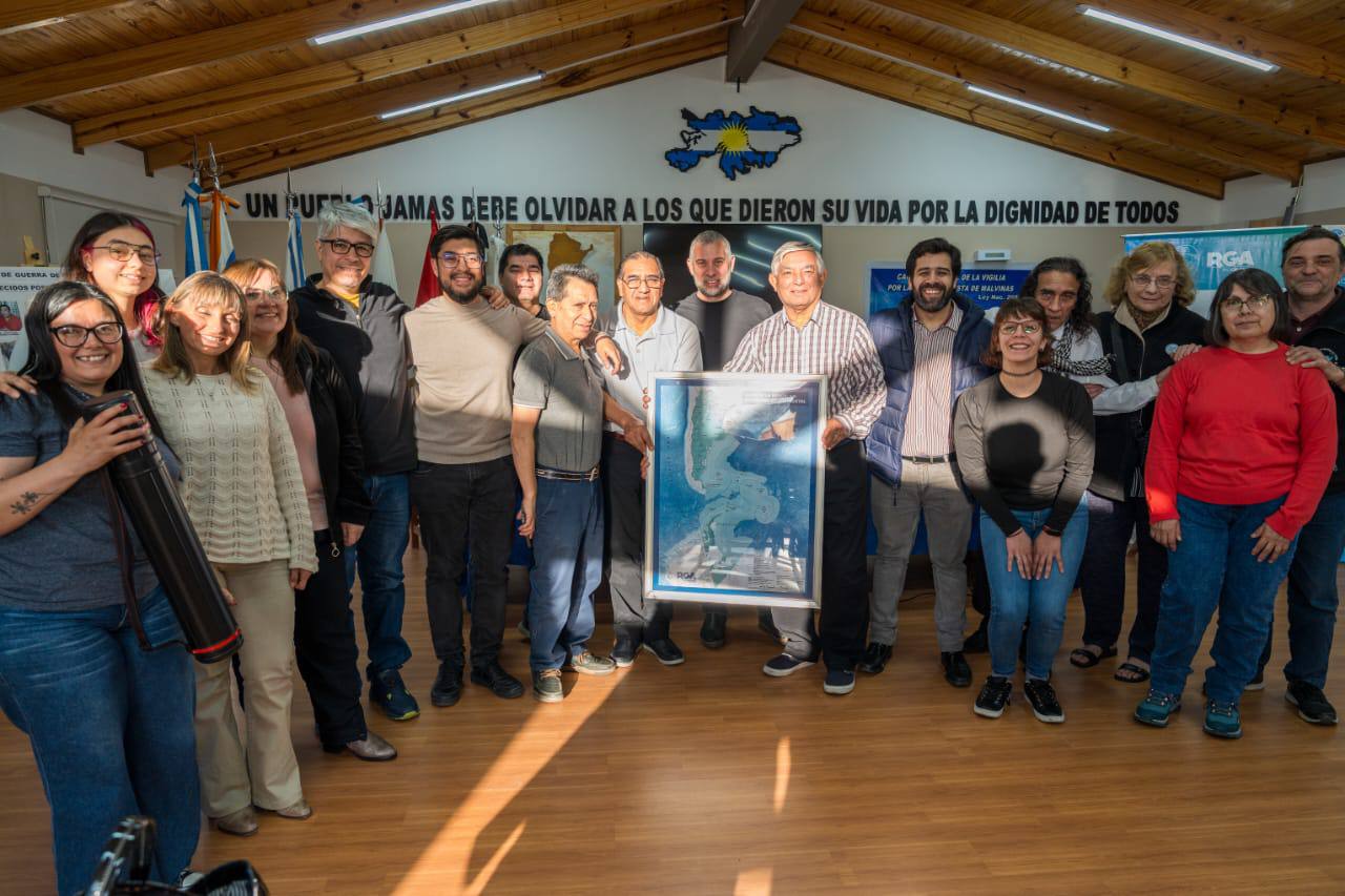 Junto a veteranos y docentes trabajan la soberanía desde las escuelas