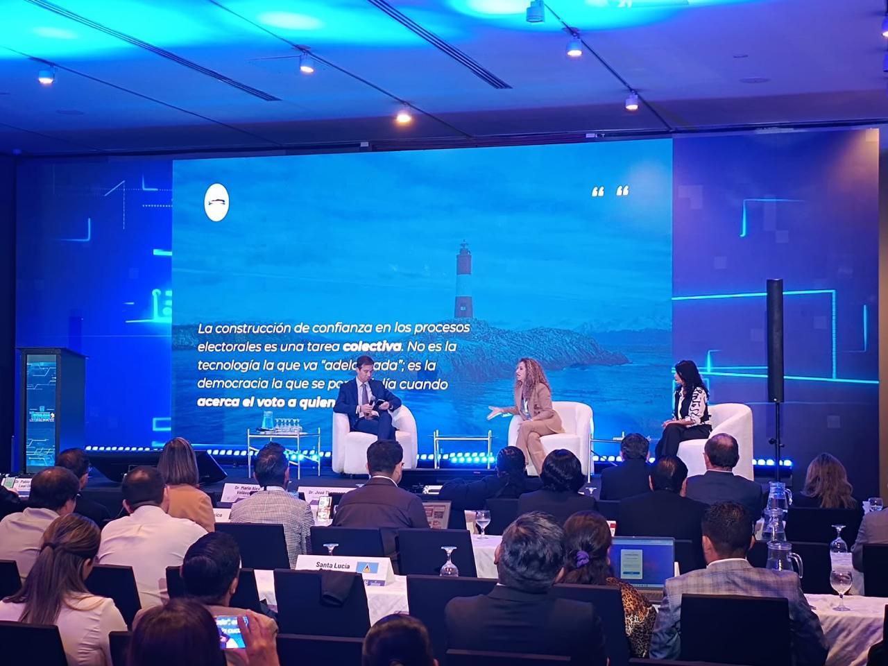 Autoridades fueguinas expusieron en el Congreso de Tecnología Electoral