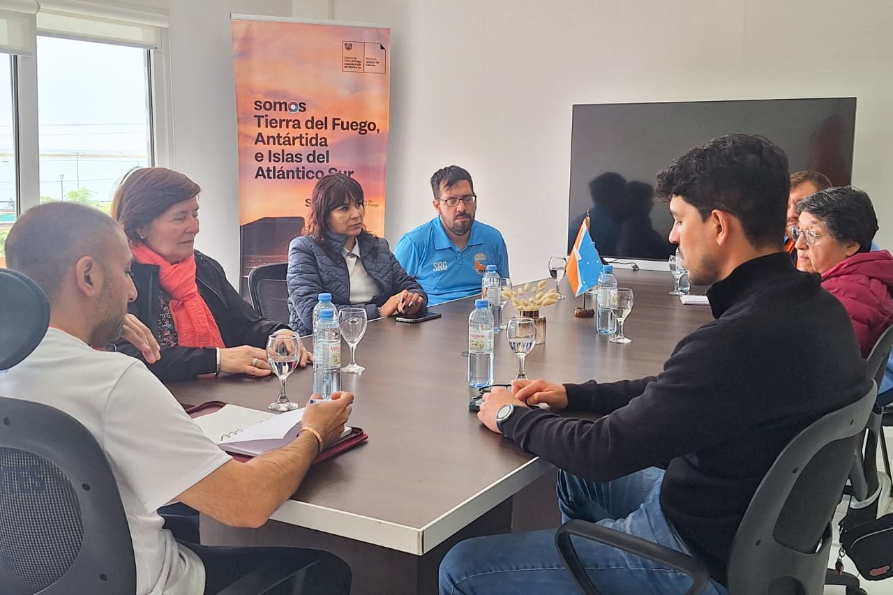 Trabajan con la Federación de Fútbol de Salón para el Torneo Argentino «B»