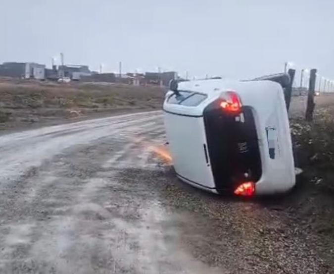 La sillita de seguridad salvó la vida de un bebé tras un vuelco
