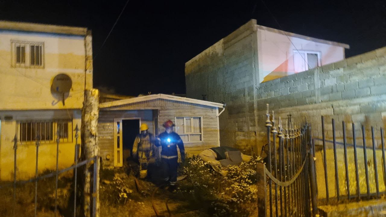 Un incendio accidental afectó una casa durante la madrugada