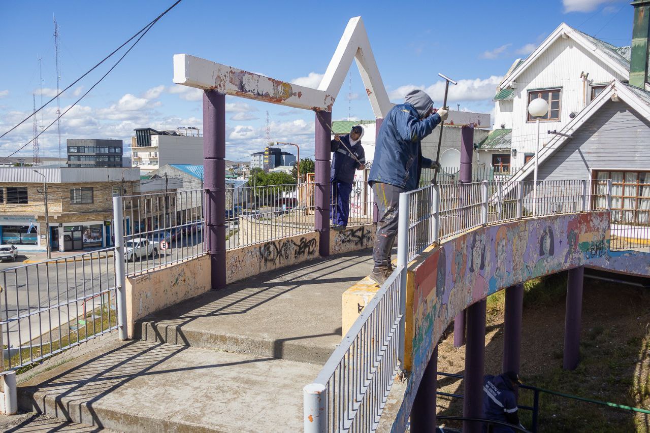 Trabajos de embellecimiento urbano en distintos sectores