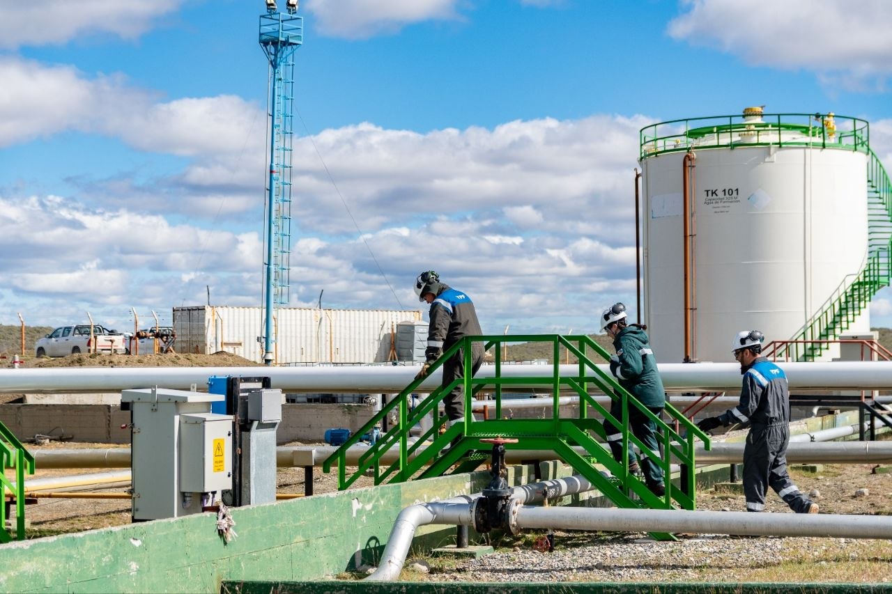 Castillo destacó las oportunidades de inversión que se generan