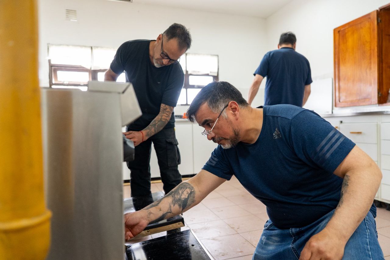 Temporada de reparaciones en edificios escolares