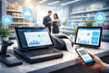 Terminal POS inteligente con software de gestión, impresora térmica y pago con QR en un comercio moderno, tendencia 2026 en tecnología para negocios en Argentina