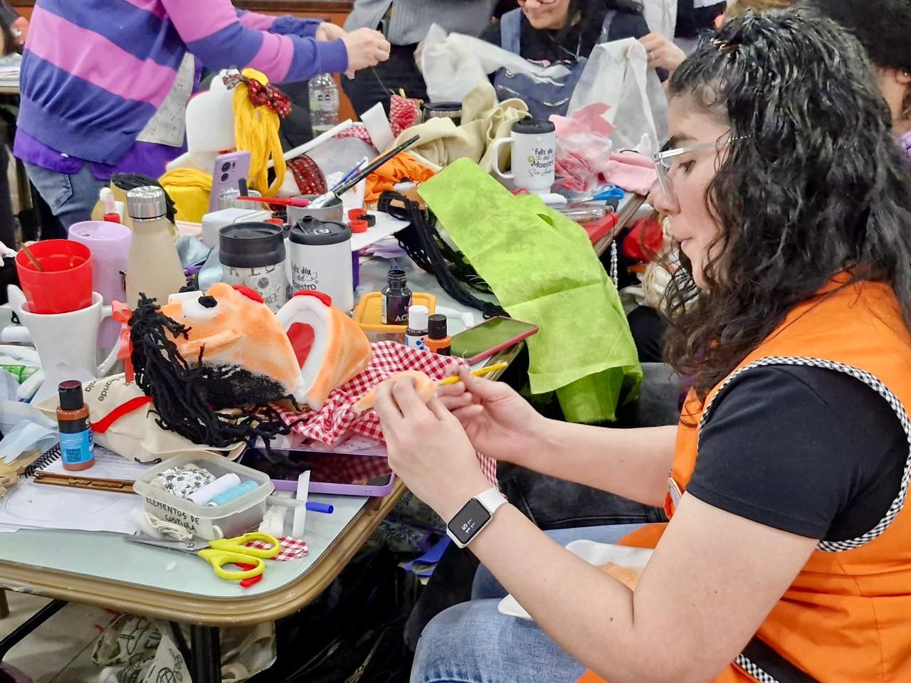 Convocatoria a perfiles artísticos para talleres educativos