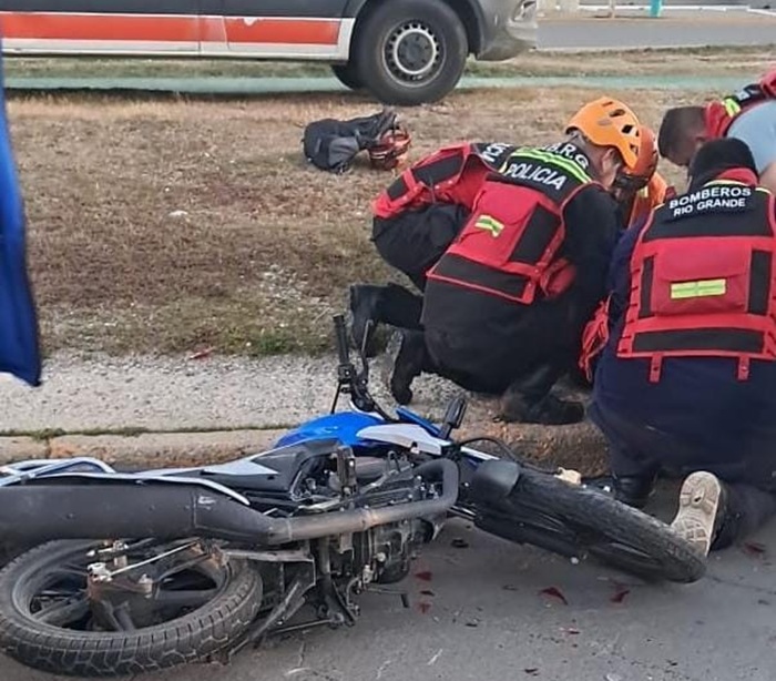 Un motociclista debió ser hospitalizado, tras un choque