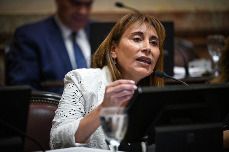 Cristina López rechazó la ley de “esclavitud laboral” y defendió a los trabajadores fueguinos