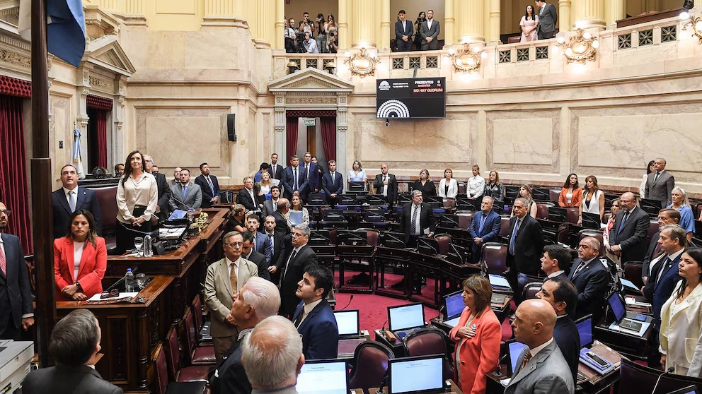 El Senado aprobó la reforma laboral tras una sesión maratónica