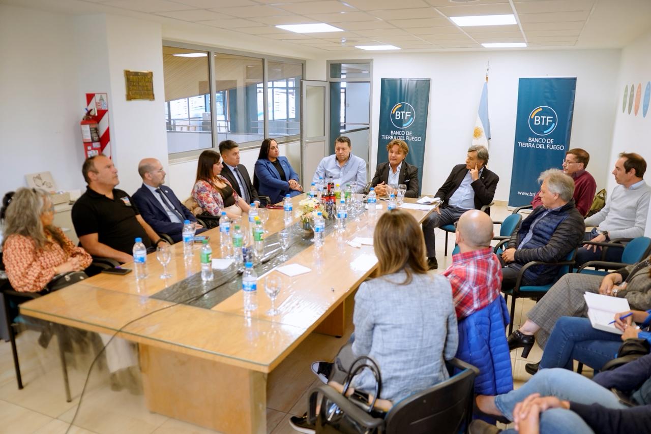 El BTF presentó un plan histórico para viviendas e infraestructura