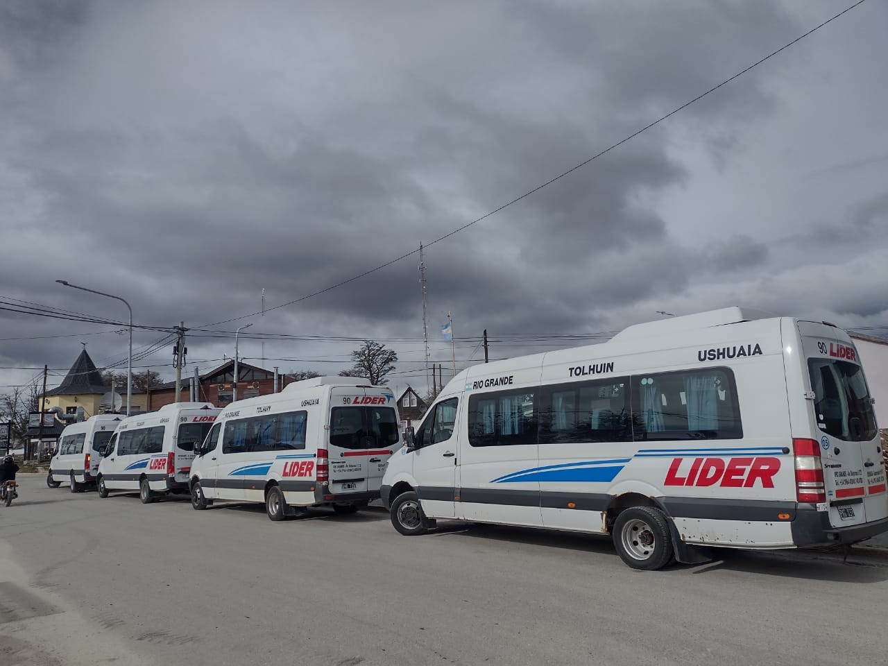 Trasladarse de Río Grande a Ushuaia para volar cuesta entre 40 y 80 mil pesos