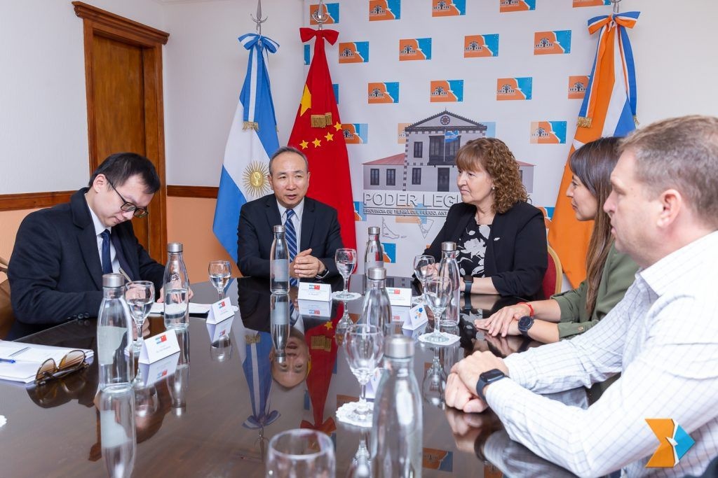 Von Der Thusen instó al embajador chino a impulsar inversiones en Río Grande