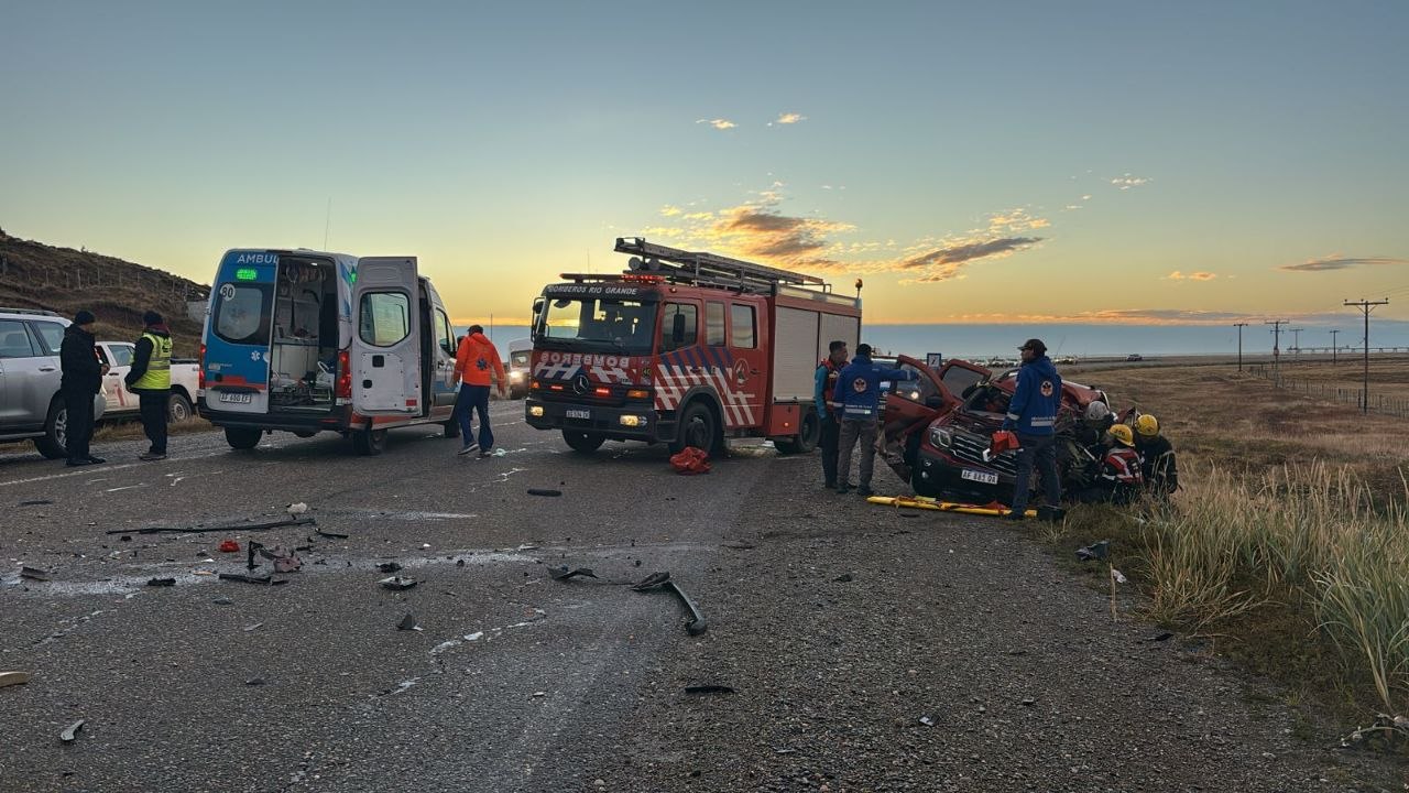 Murió una mujer en un tremendo accidente frente a Cabo Domingo