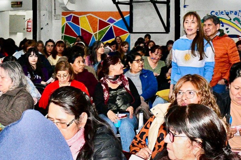Más de 1.000 vecinos unidos en acción solidaria para ayudar a comedores