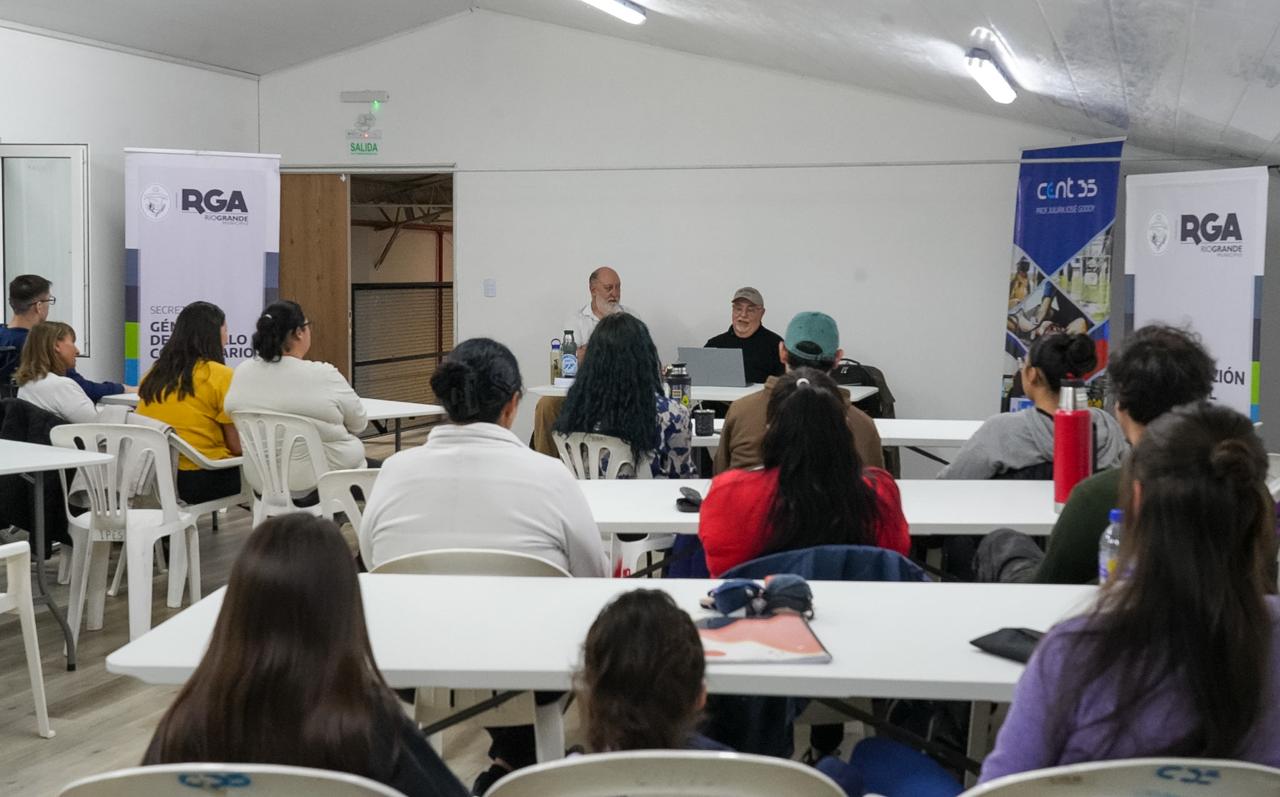 “Comunicar en territorios estratégicos: libertad de expresión, soberanía y responsabilidad social”