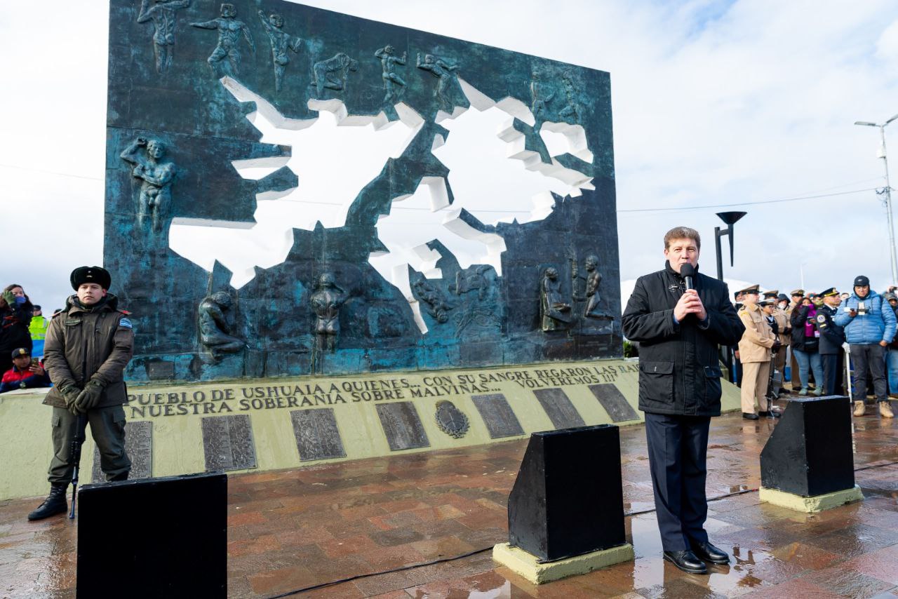 El Gobierno quiere un 2 de Abril “itinerante” por toda la provincia