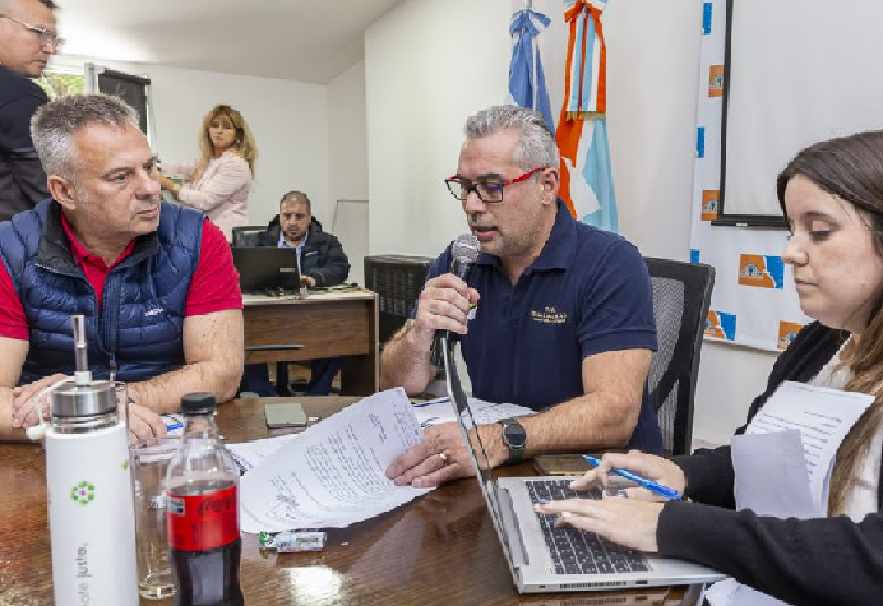 Lapadula adelantó su oposición al proyecto de adhesión al RIGI