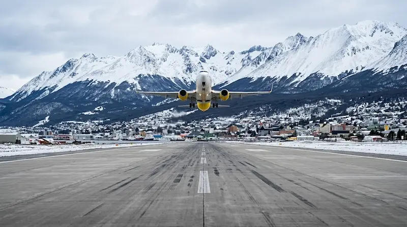Pasajes de Flybondi a Ushuaia: qué opciones hay tras la suspensión y cuándo volvería la ruta
