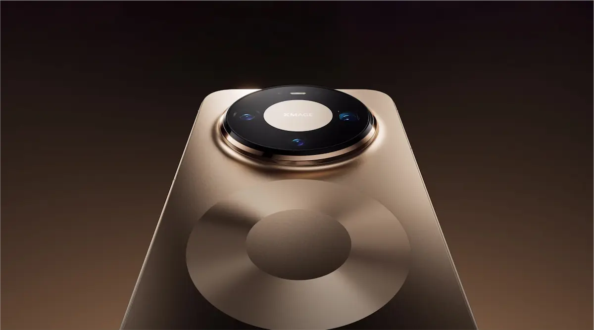 Vista trasera del HUAWEI Mate 80 Pro en color dorado con módulo circular de cámaras