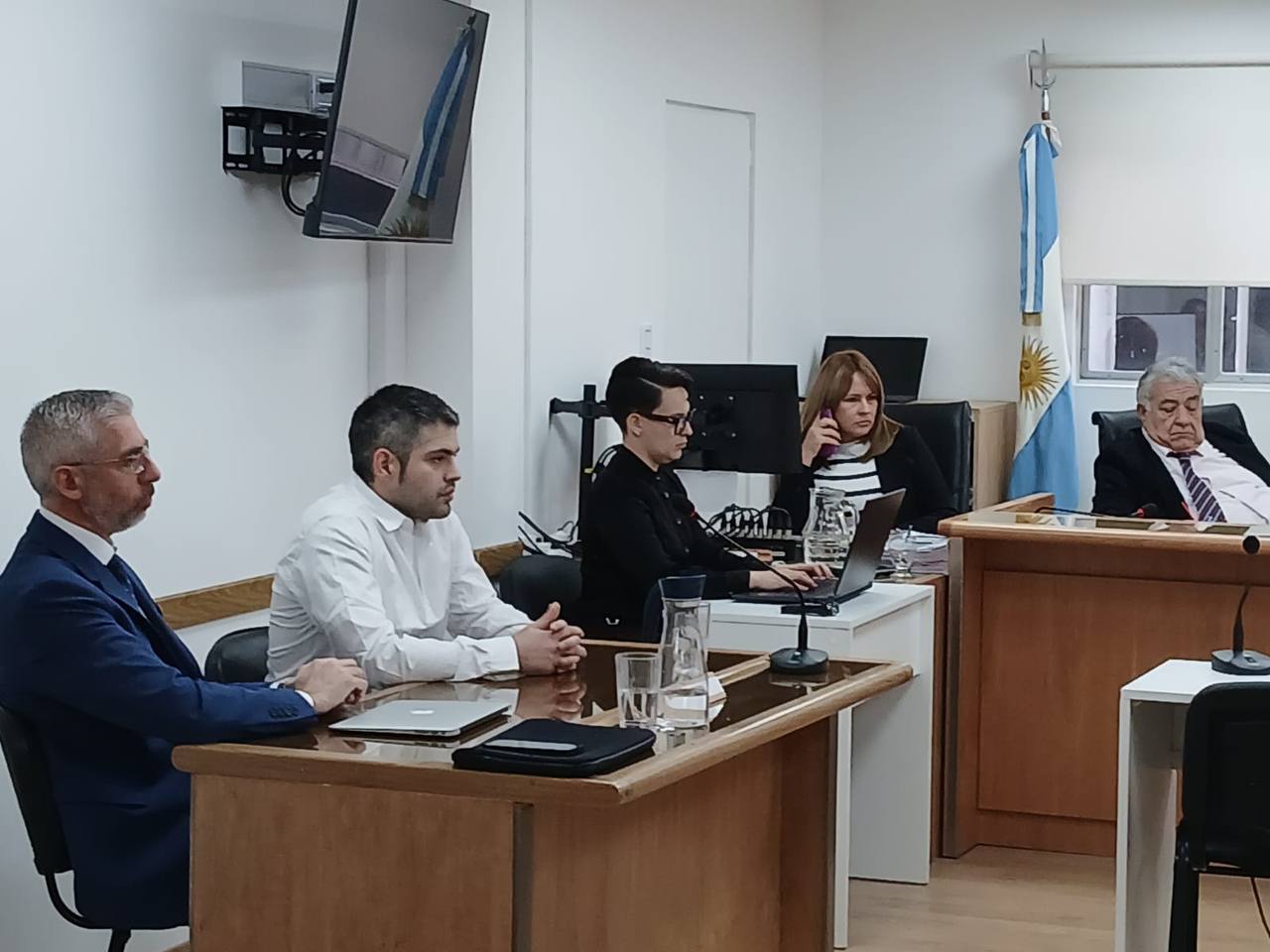 Absuelven a un hombre acusado de causar lesiones graves a una mujer