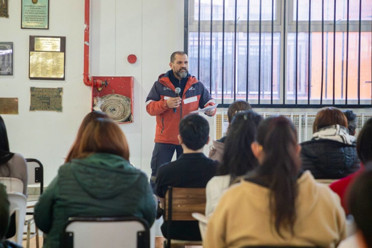 Actualizan el plan de evacuación del colegio Piedrabuena