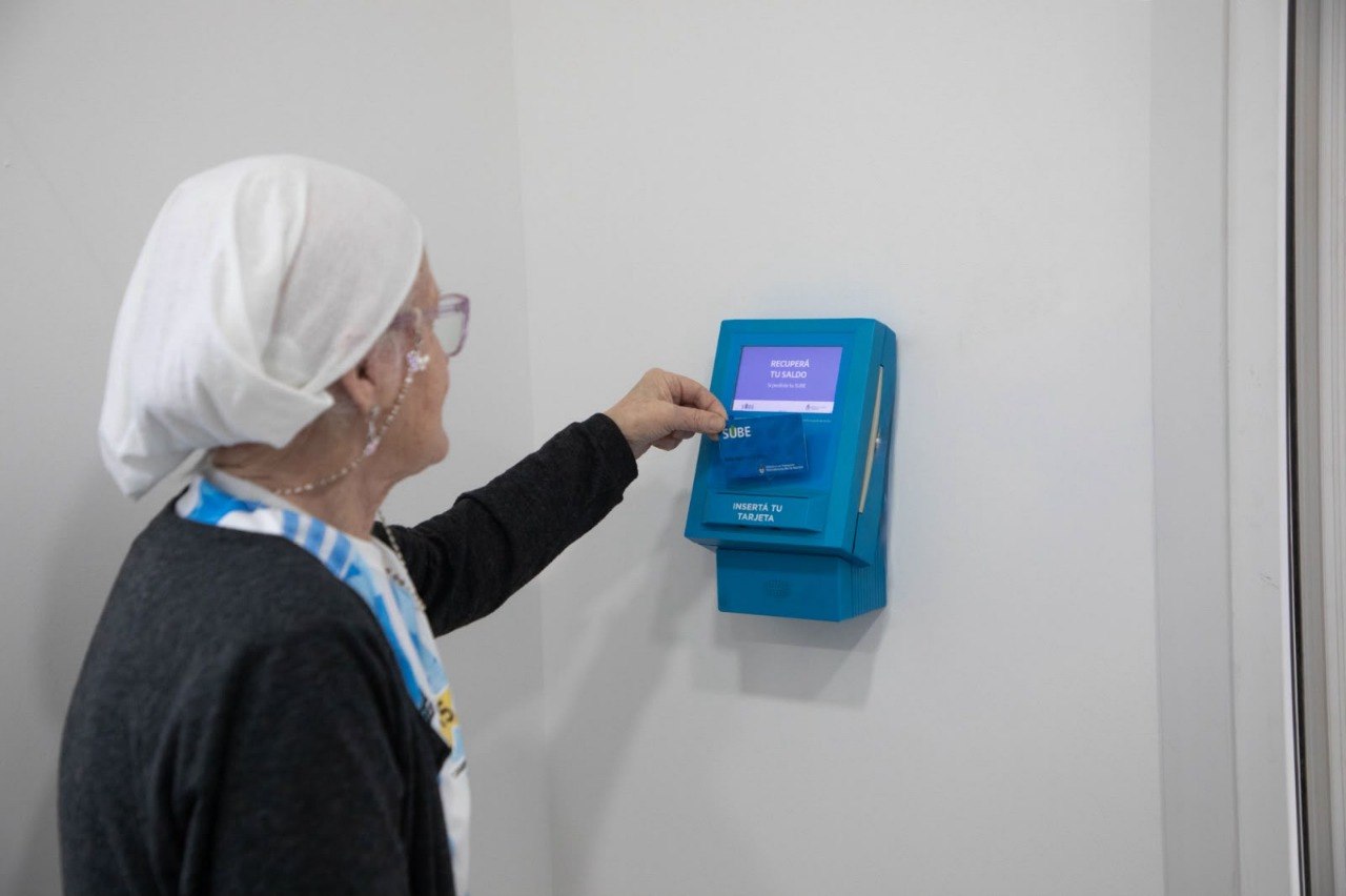 Nueva terminal de autoservicio SUBE en el centro municipal