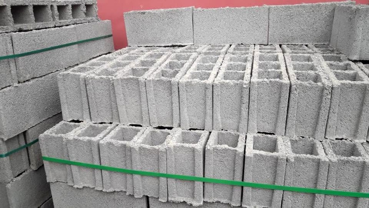 Frustración: El CAAD, obligado a vender 5 mil bloques que compró para construir su sede