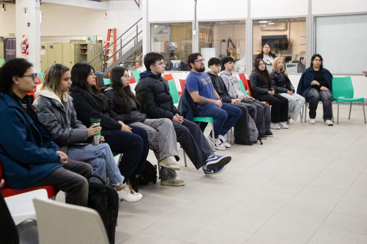 Estudiantes del CPET participan del concurso “Hábitat Challenge”