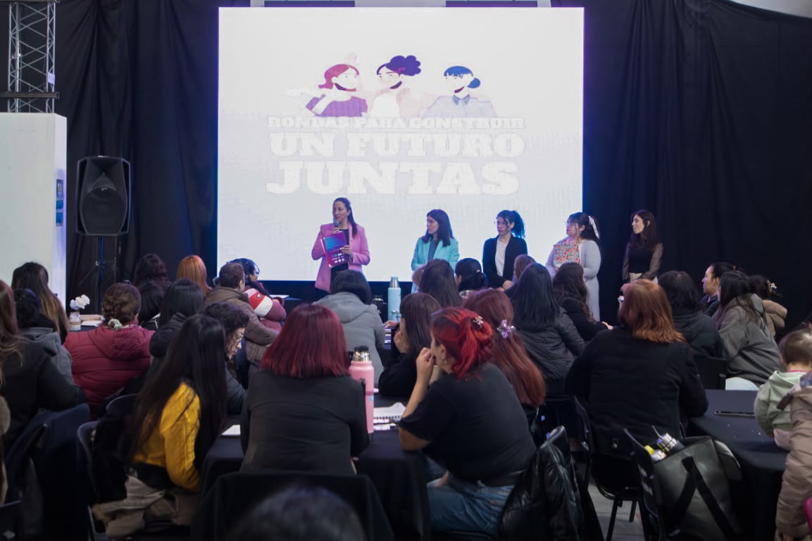 Más de 60 mujeres participaron de la primera ronda de «Construir futuro juntas»