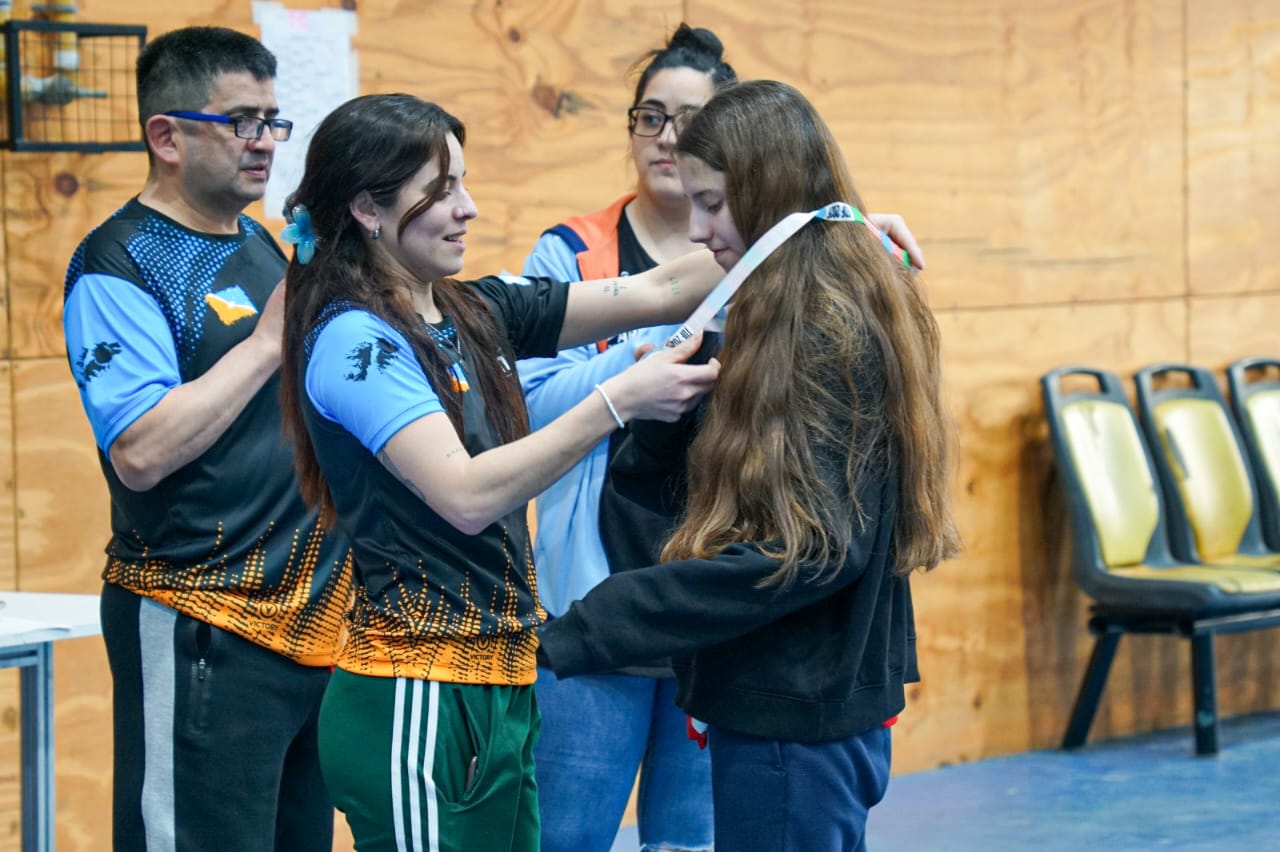 Más de 60 deportistas participaron del torneo de Tenis de Mesa