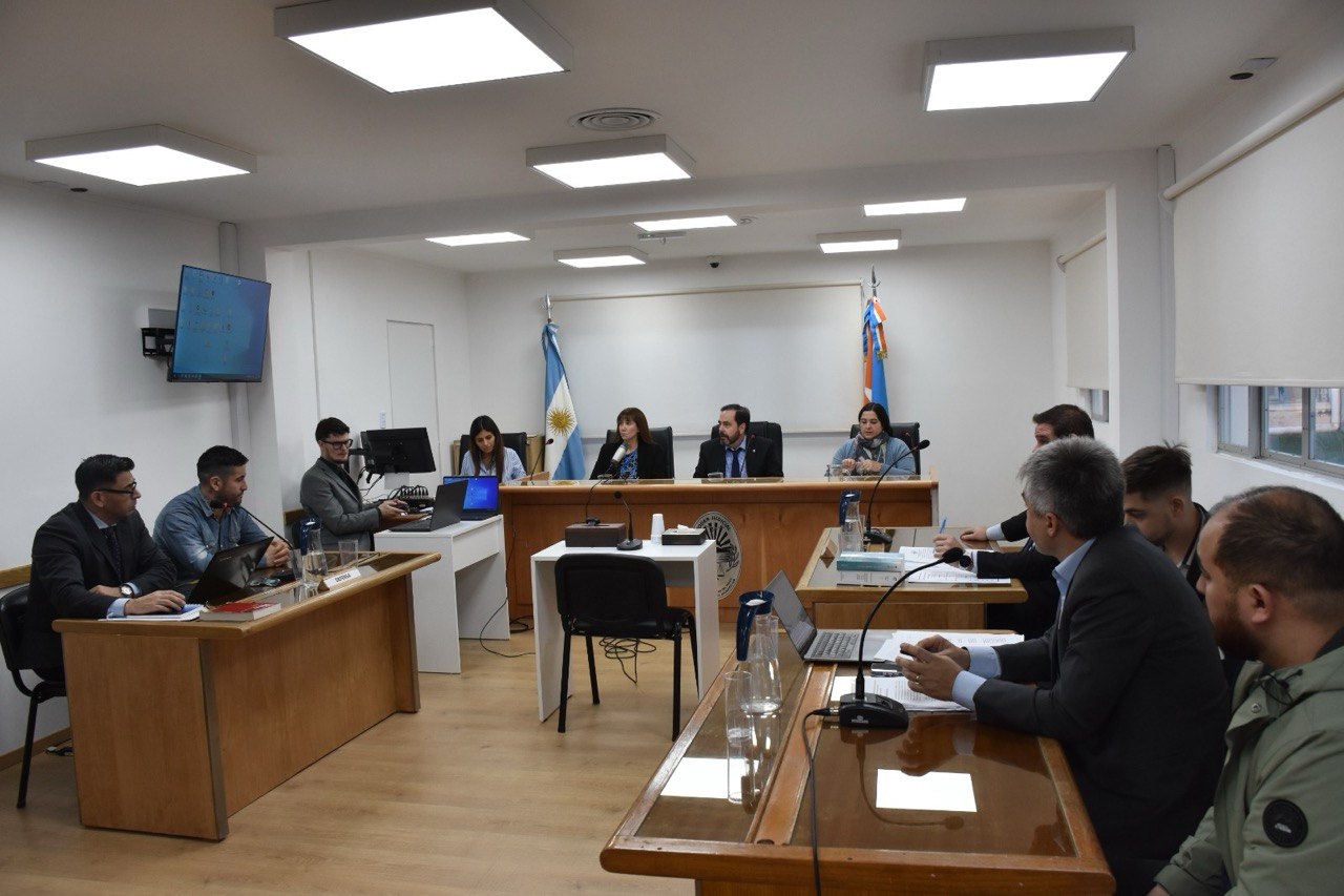 Alegatos en el juicio por intento de homicidio en una reunión social