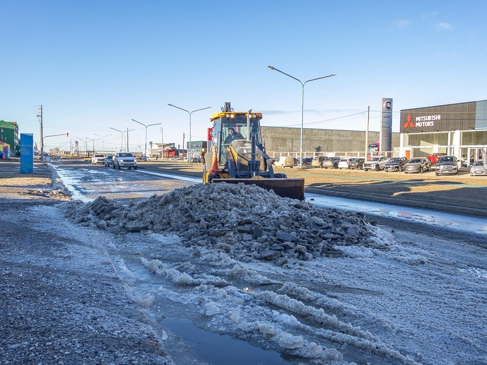 Intensifican las tareas de limpieza de hielo y escarcha