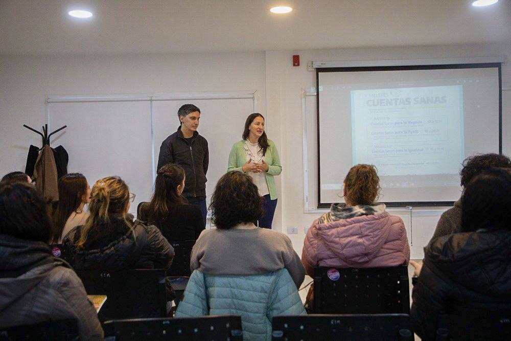 Se viene el curso de mantenimiento del hogar para mujeres y diversidades